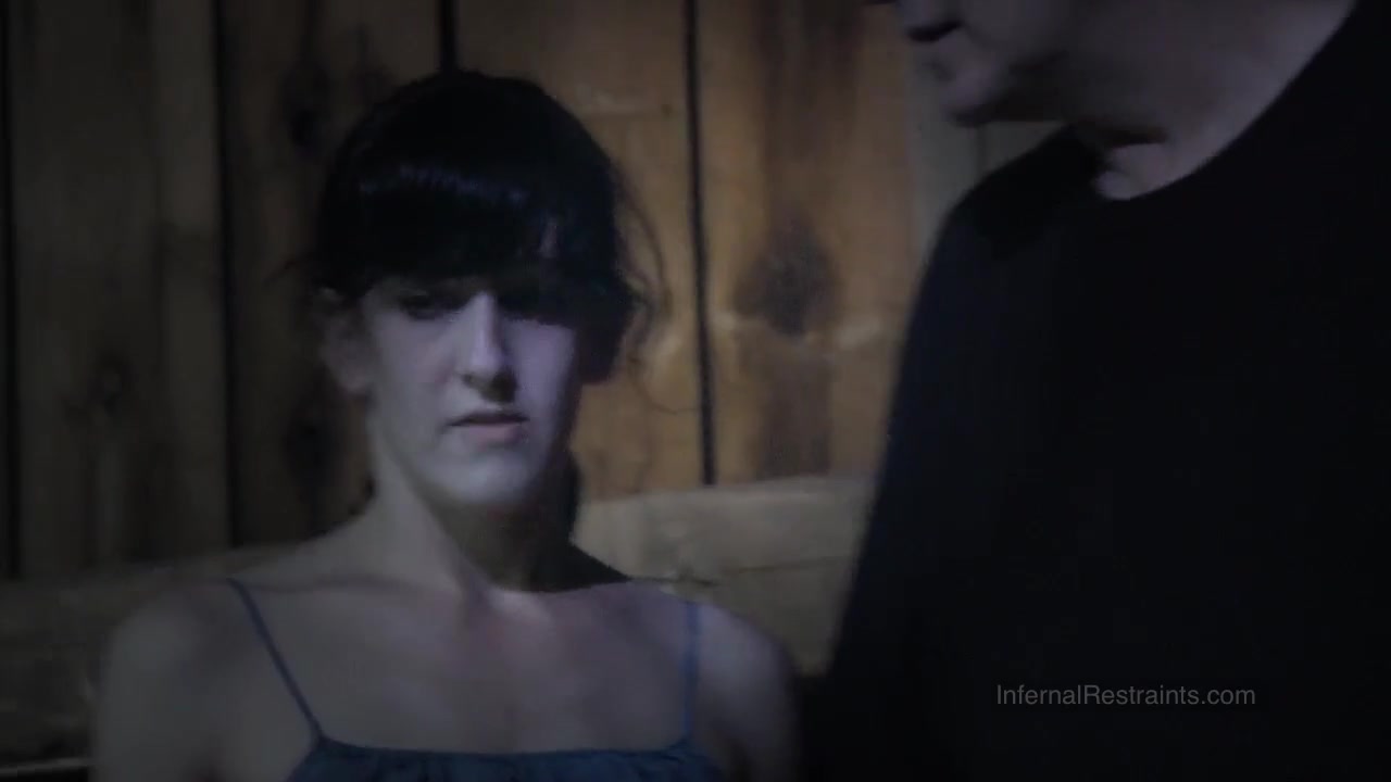 Curious Elise Graves - BdsmVilla.com